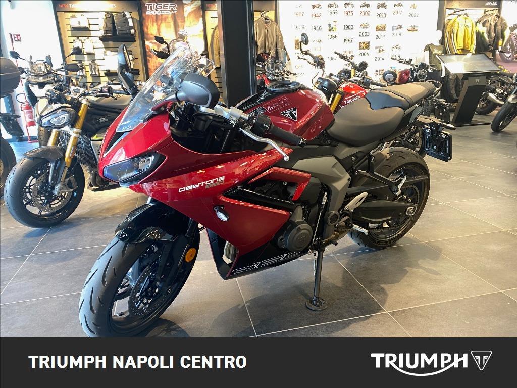 TRIUMPH Daytona 660 Abs