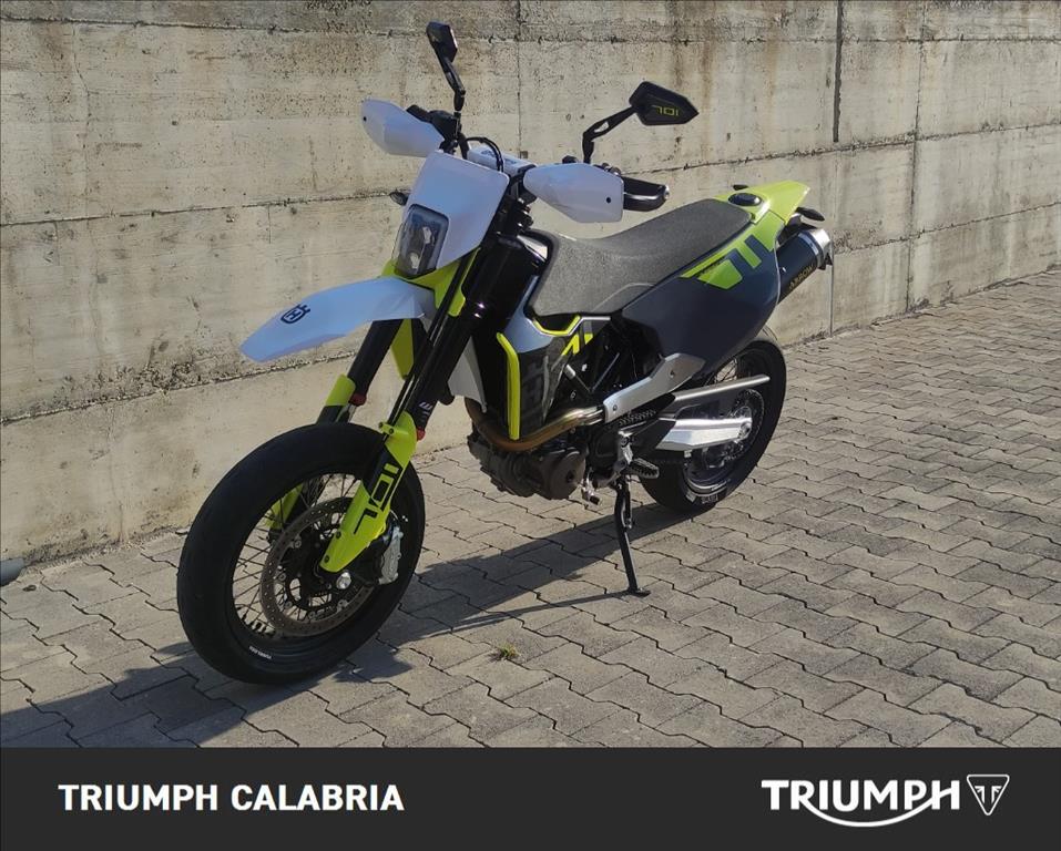 HUSQVARNA Supermoto 701 4T 