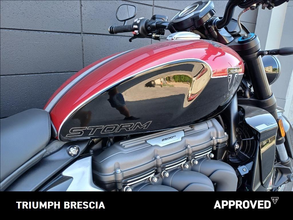 TRIUMPH Rocket III 2500 Storm R