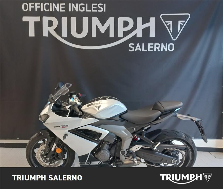 TRIUMPH Daytona 660 Abs