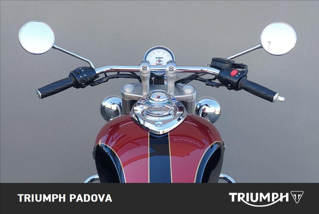 TRIUMPH Speedmaster 865 