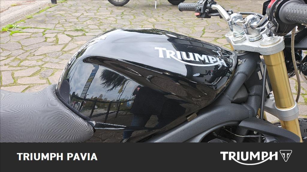 TRIUMPH Street Triple 675 