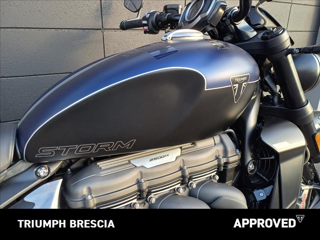 TRIUMPH Rocket III 2500 Storm R