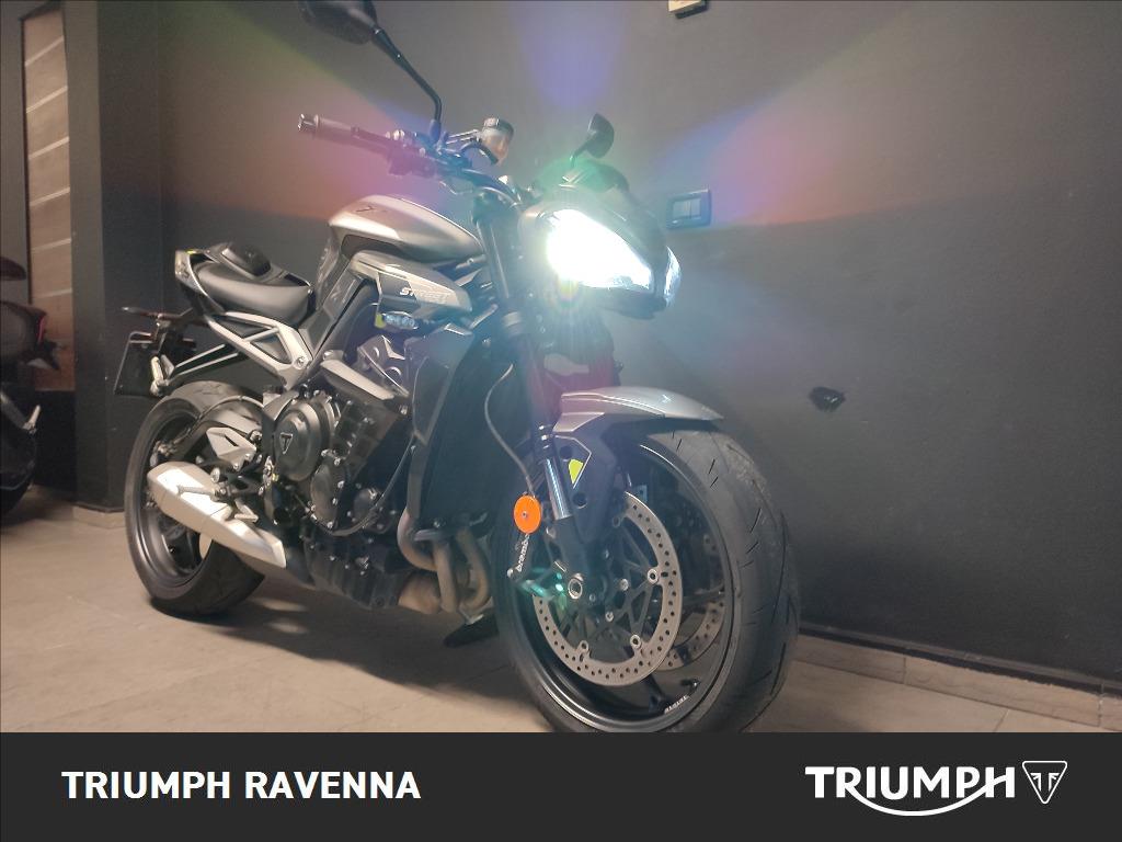 TRIUMPH Street Triple 765 R