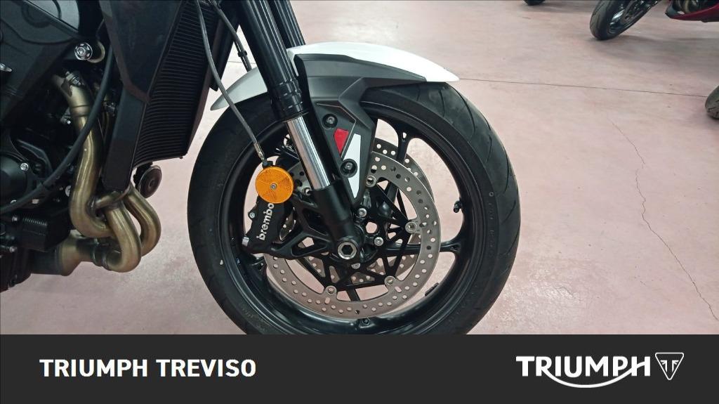 TRIUMPH Street Triple 765 R