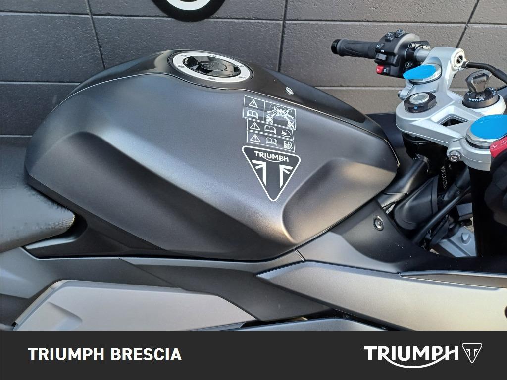 TRIUMPH Daytona 660 Abs