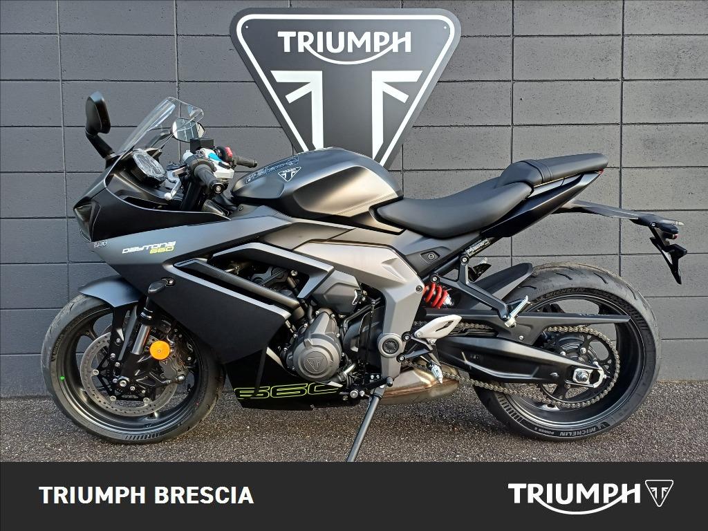 TRIUMPH Daytona 660 Abs