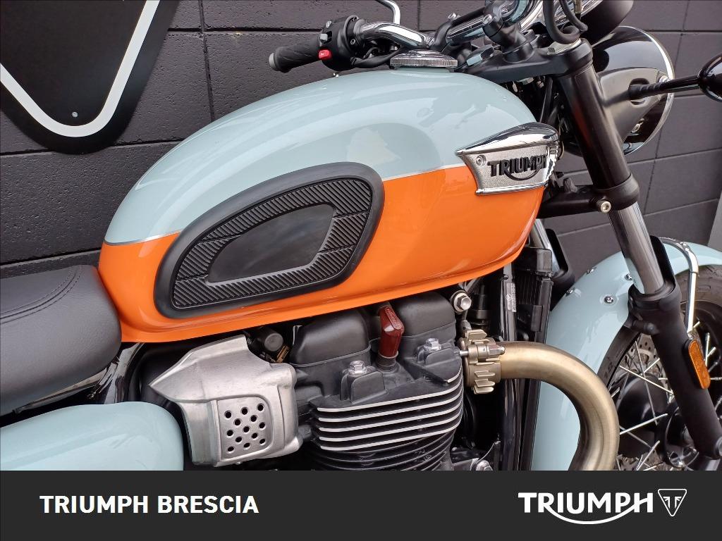 TRIUMPH Bonneville 900 T100 