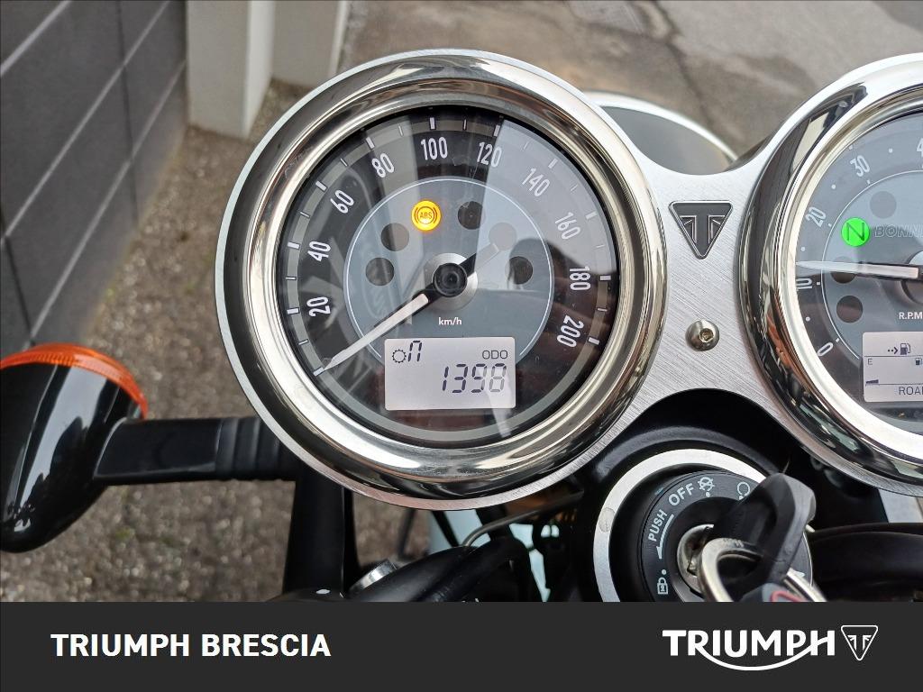 TRIUMPH Bonneville 900 T100 