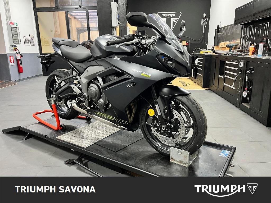 TRIUMPH Daytona 660 Abs