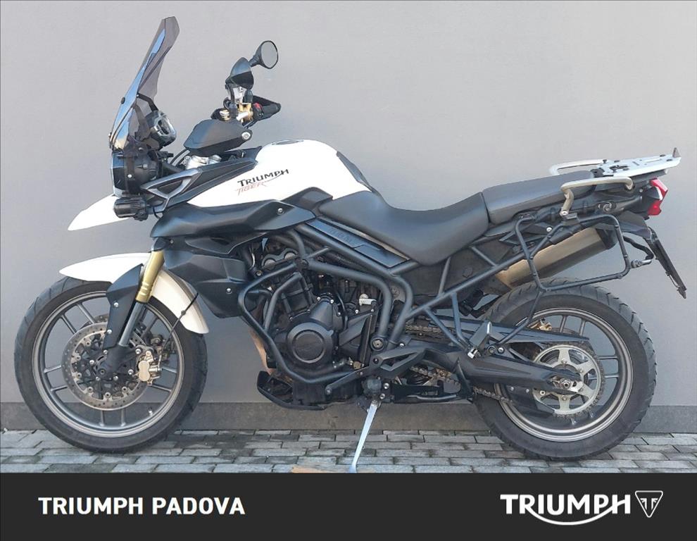 TRIUMPH Tiger 800 