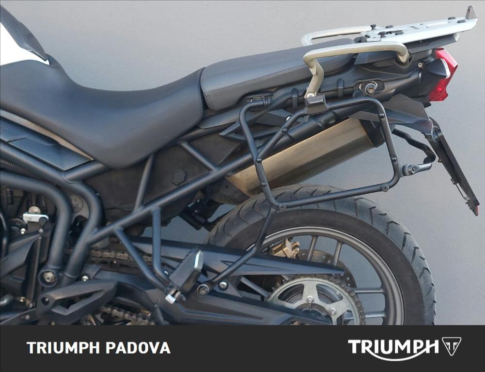 TRIUMPH Tiger 800 