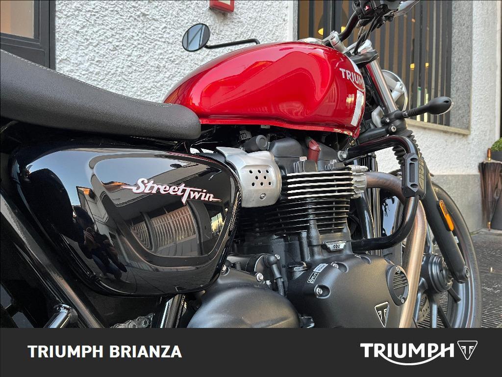 TRIUMPH Street Twin 900 