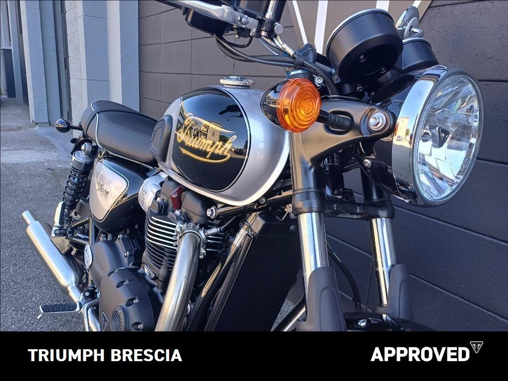 TRIUMPH Bonneville 900 T100 Icon Edition E5+