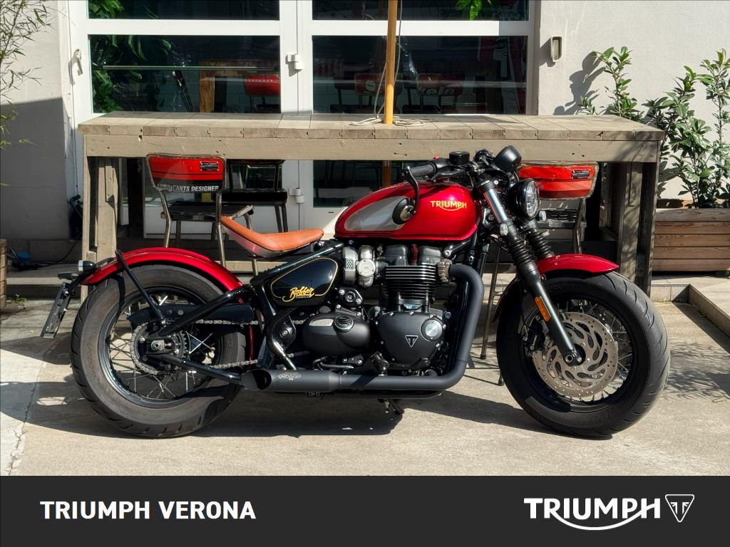 TRIUMPH Bonneville 1200 Bobber Gold Line E5