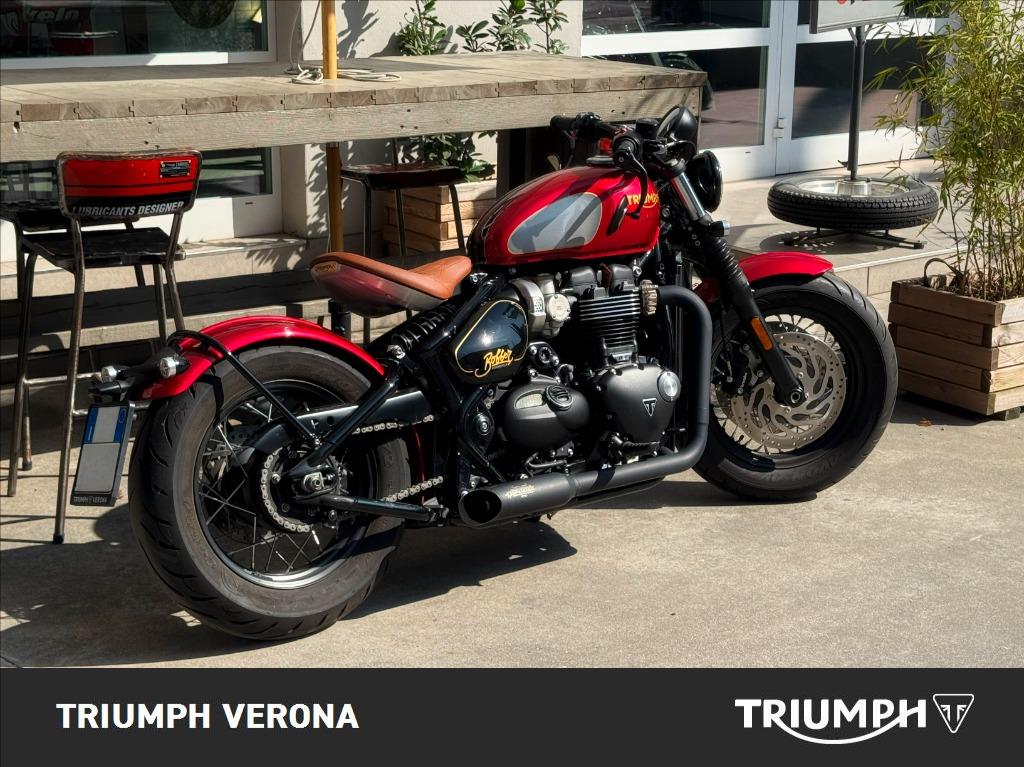 TRIUMPH Bonneville 1200 Bobber Gold Line E5