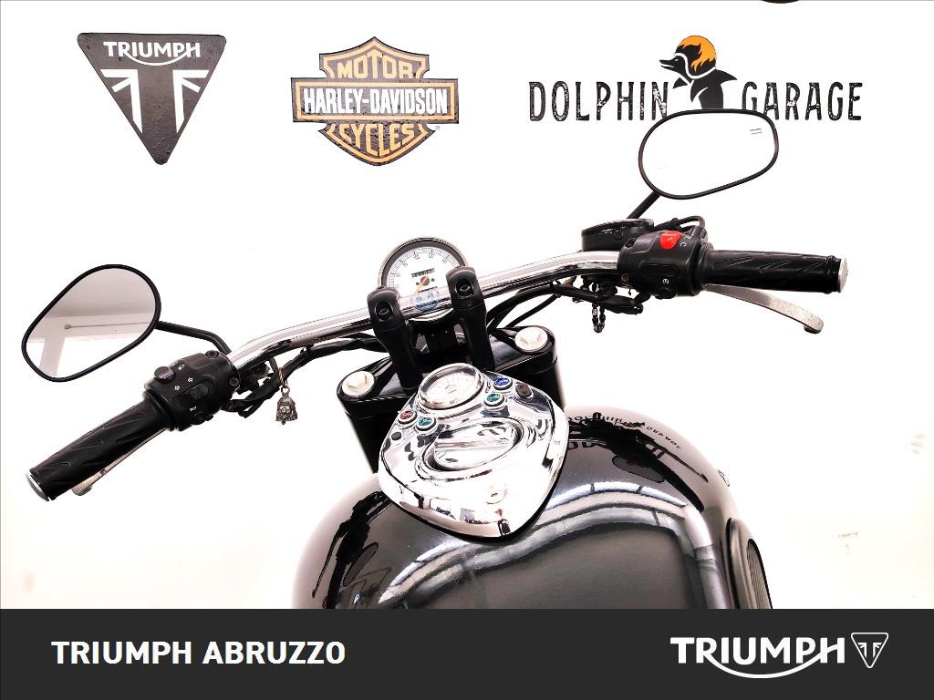 TRIUMPH Speedmaster 865 