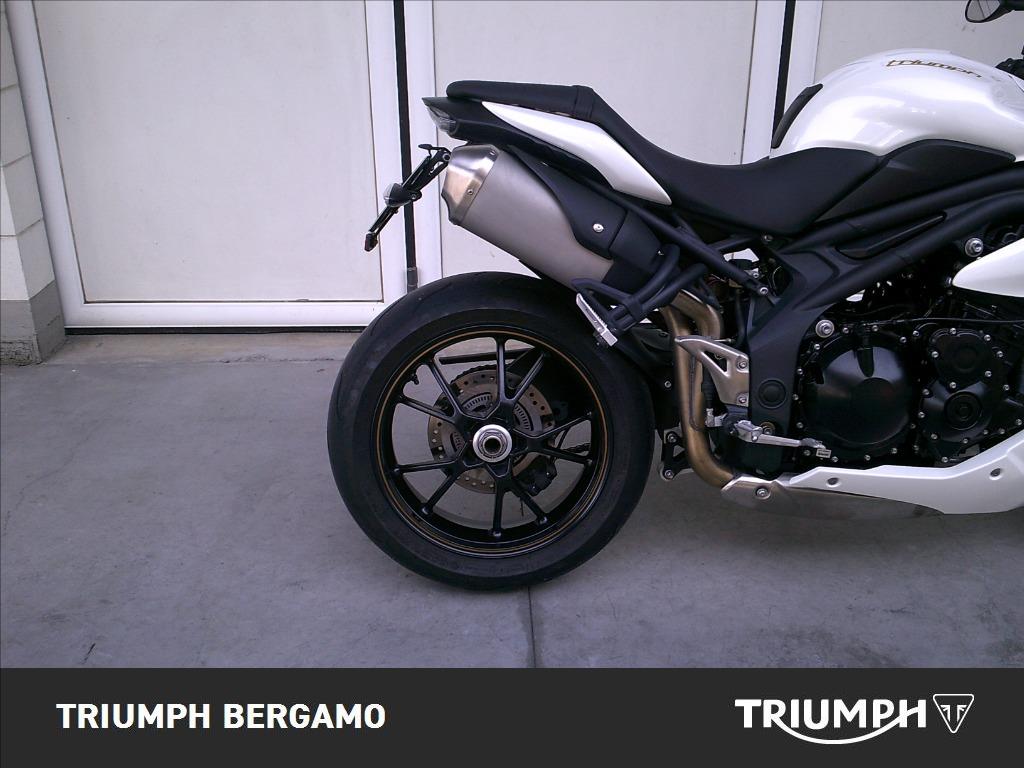 TRIUMPH Speed Triple 1050 