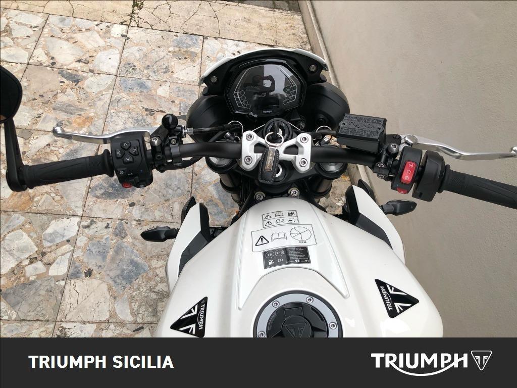 TRIUMPH Street Triple 765 R