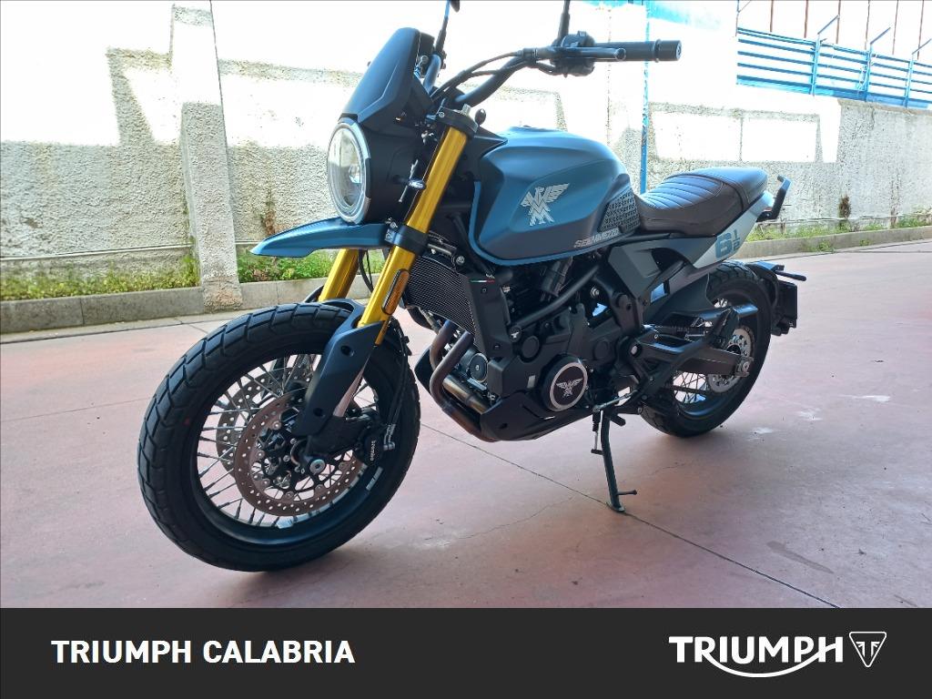 MOTO MORINI Seiemmezzo SCR 650 Abs