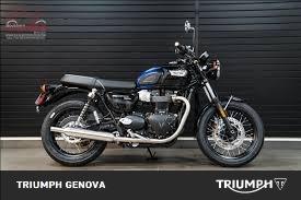 TRIUMPH Bonneville 900 T100 Stealth Edition